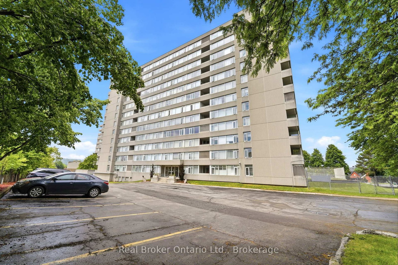 40 Harrisford Street • #908 • Hamilton, ON photo 2