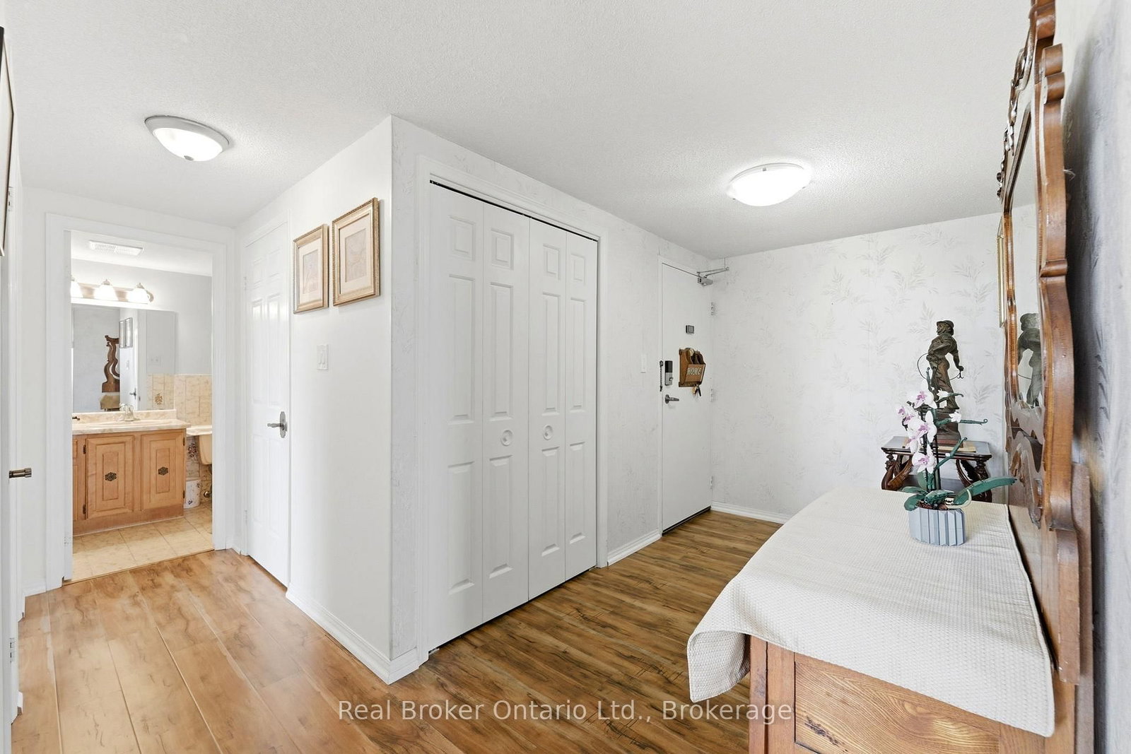 40 Harrisford Street • #908 • Hamilton, ON photo 5