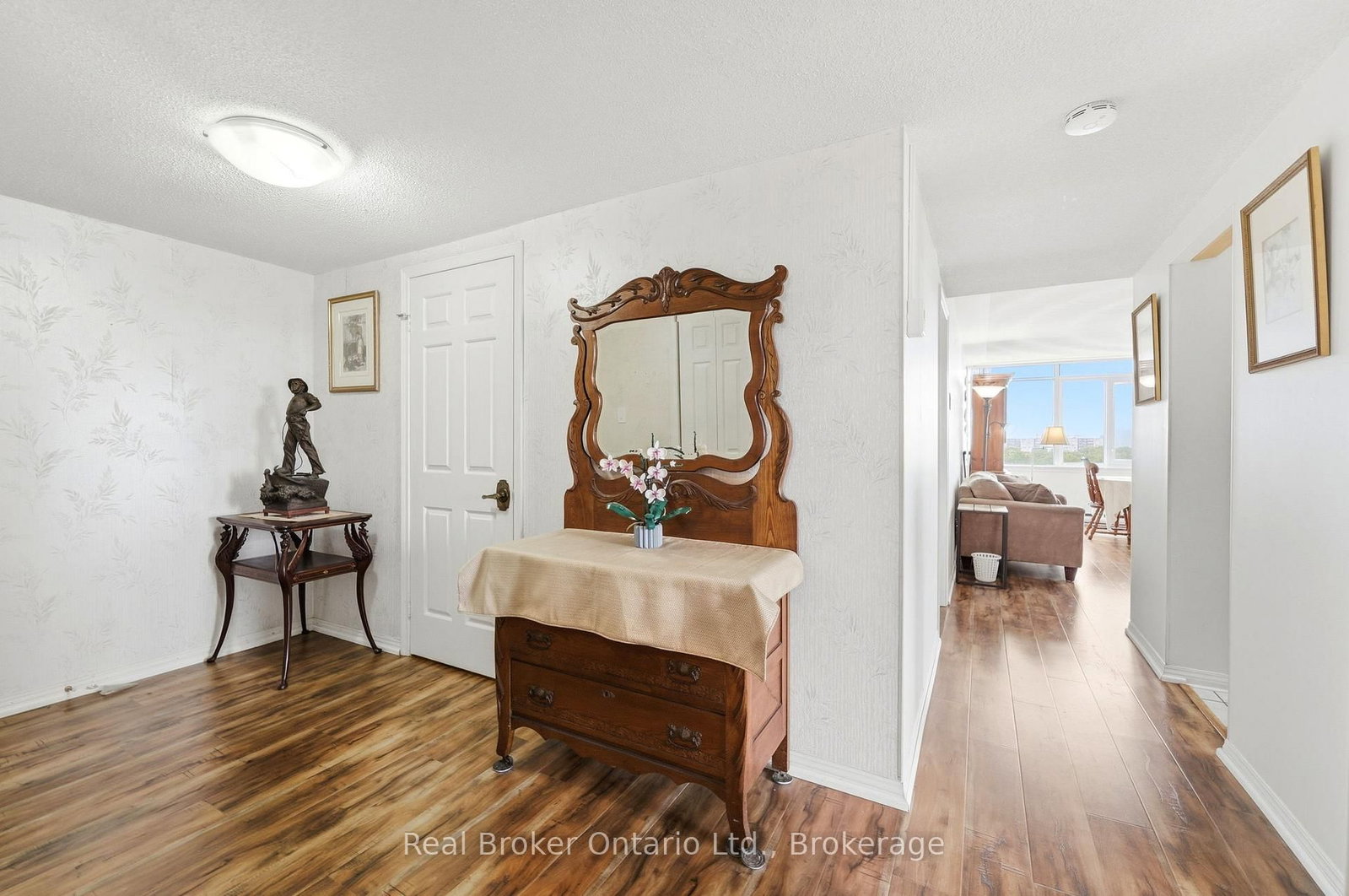 40 Harrisford Street • #908 • Hamilton, ON photo 6