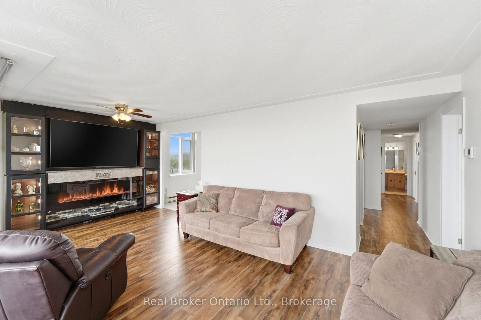 40 Harrisford Street • #908 • Hamilton, ON photo 8