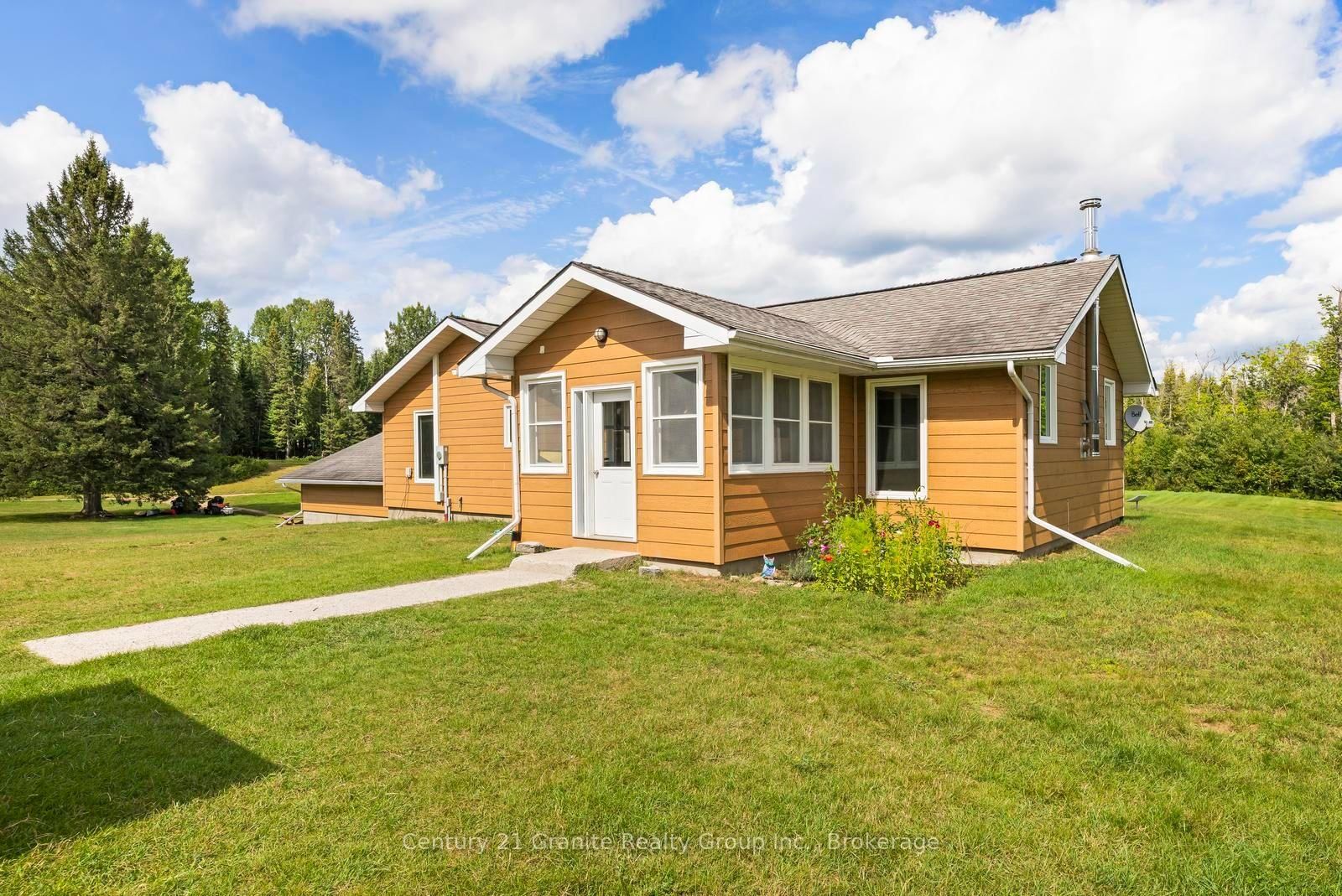 573 Browns Road • Boulter, ON photo 2