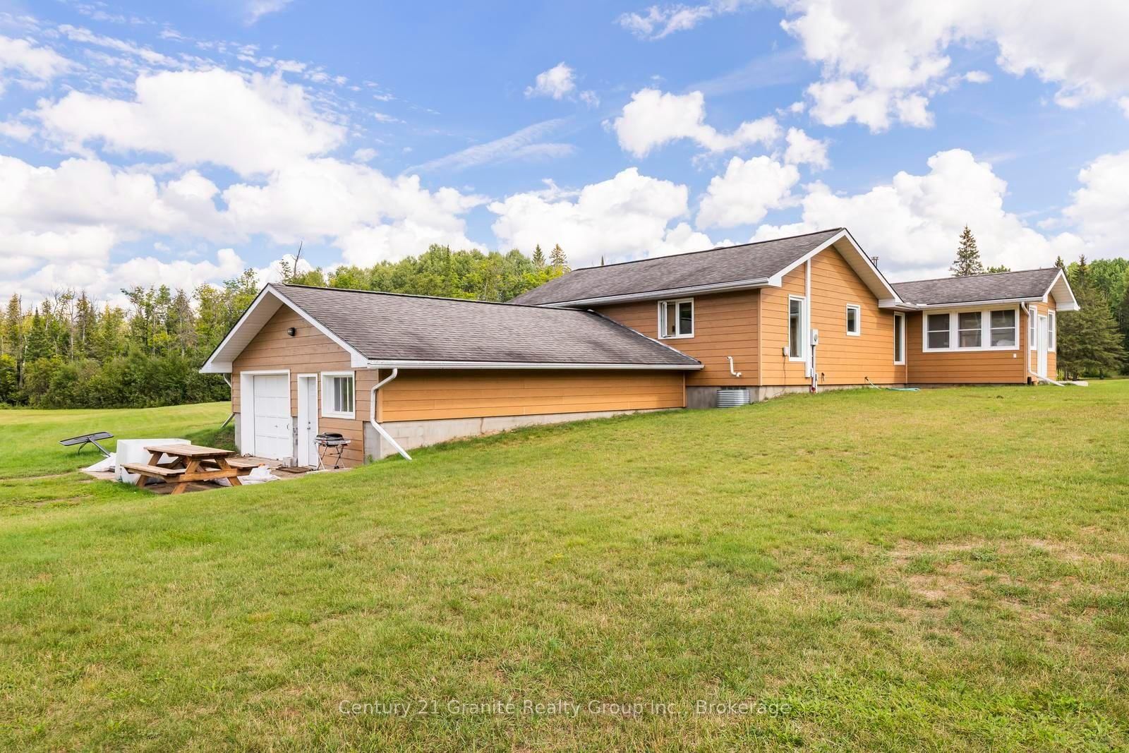573 Browns Road • Boulter, ON photo 4