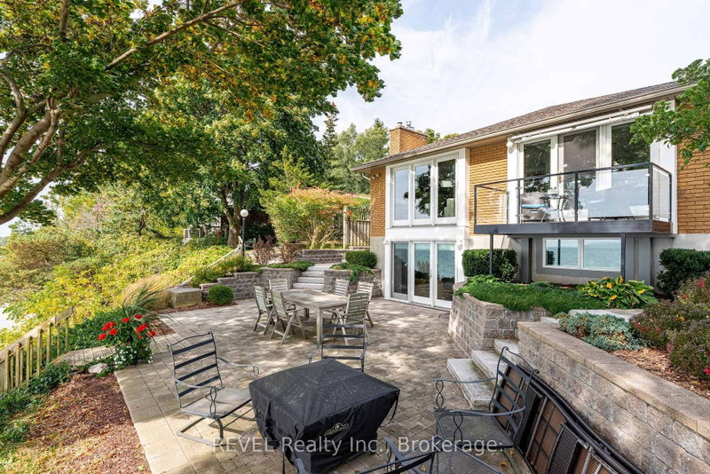 10417 Lakeshore Road