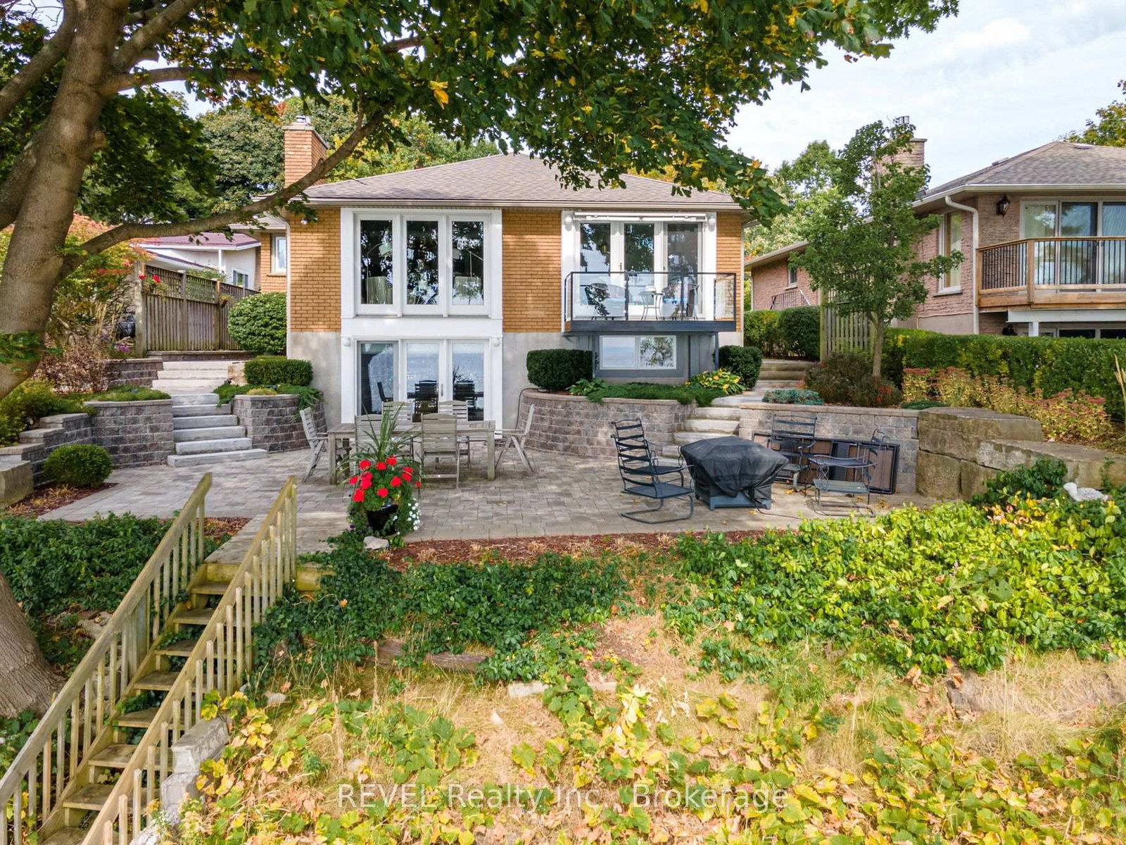 10417 Lakeshore Road • Wainfleet, ON photo 4
