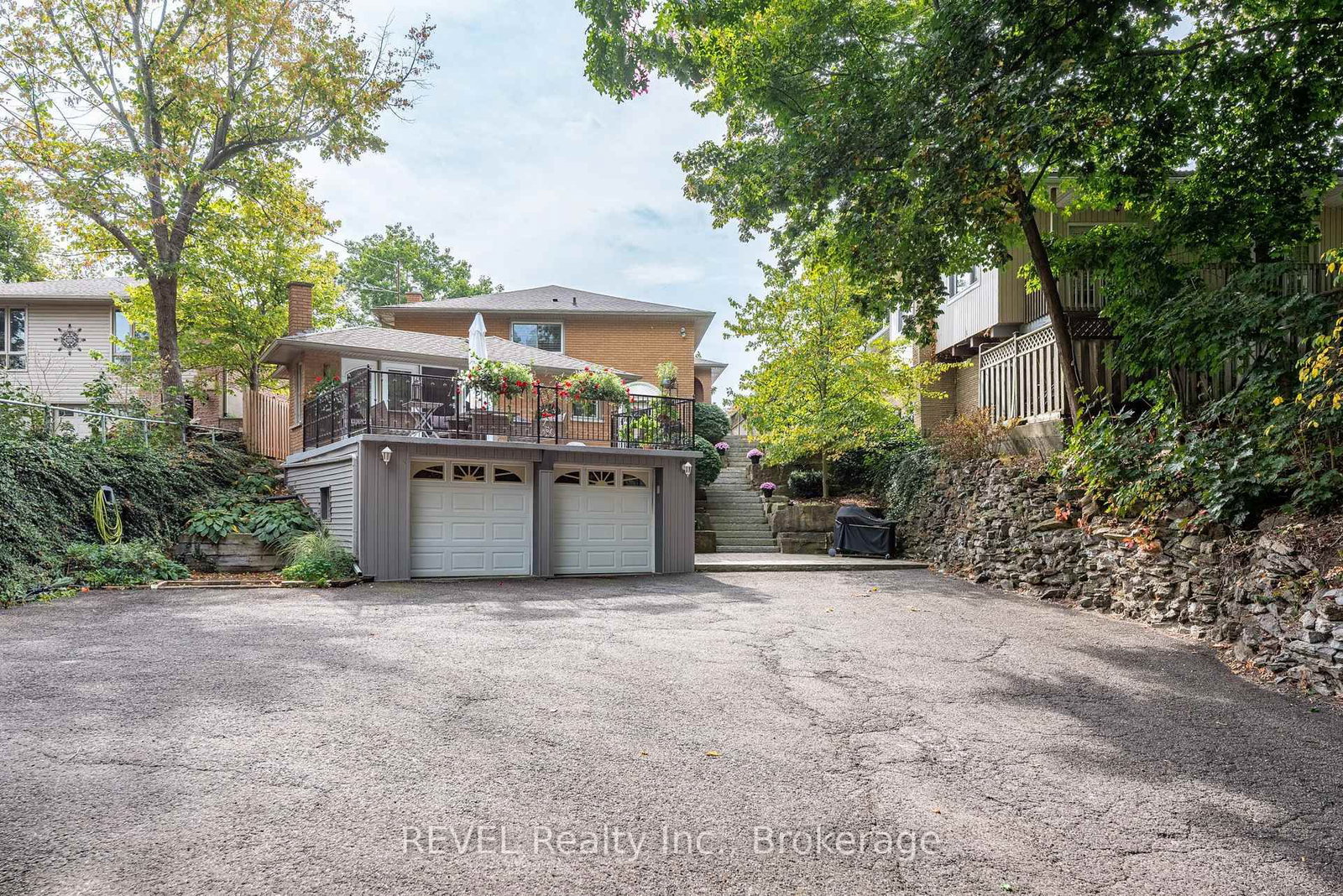 10417 Lakeshore Road • Wainfleet, ON photo 6