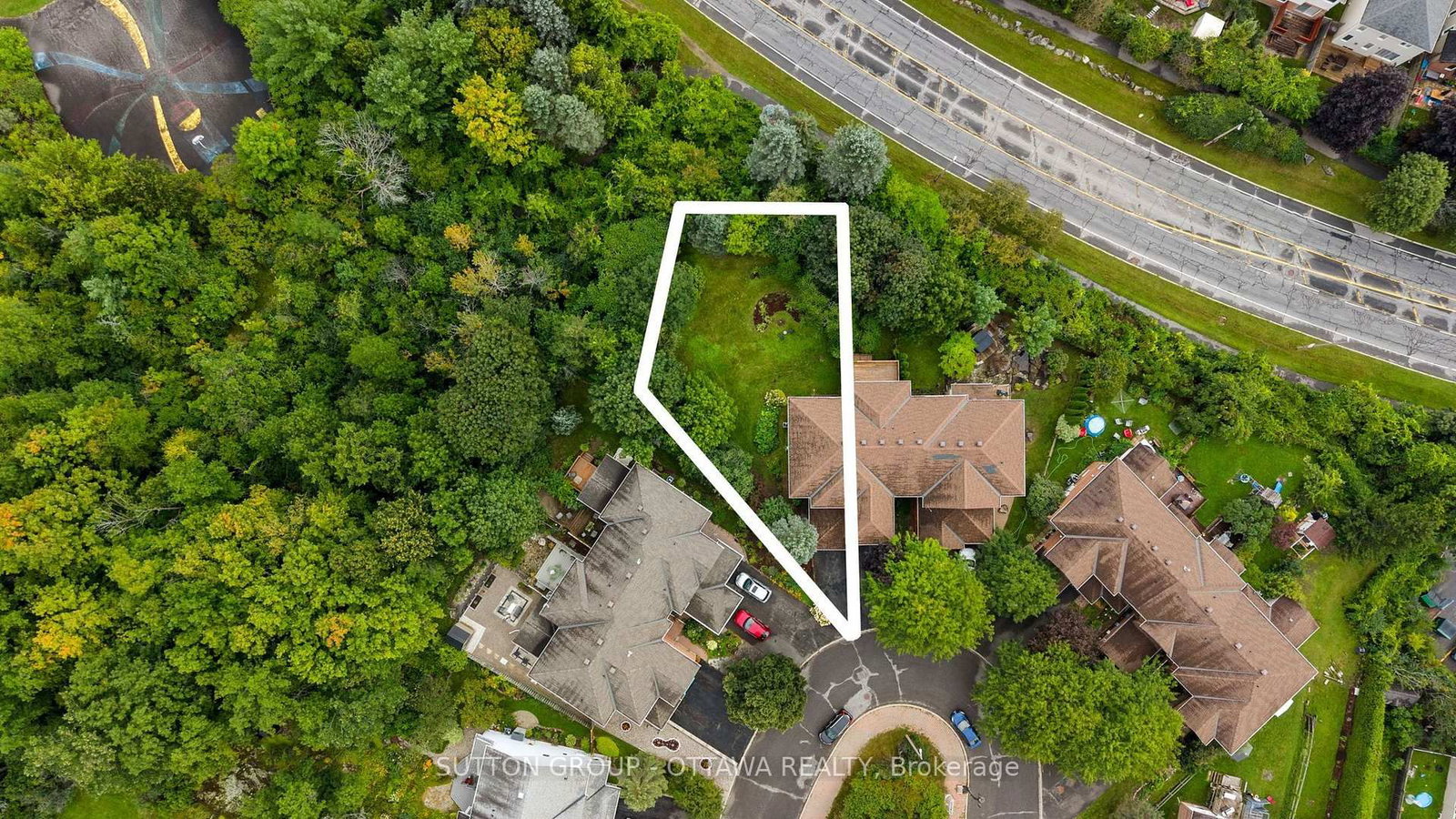52 Windcrest Court • Ottawa, ON photo 39
