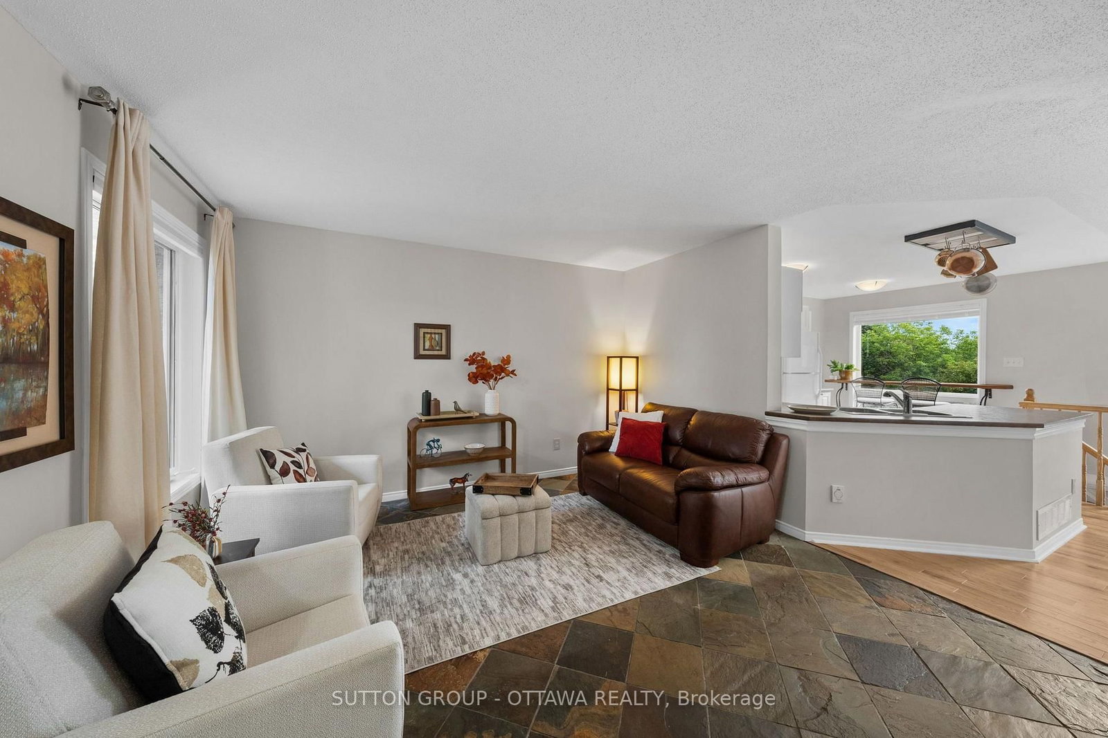 52 Windcrest Court • Ottawa, ON photo 6