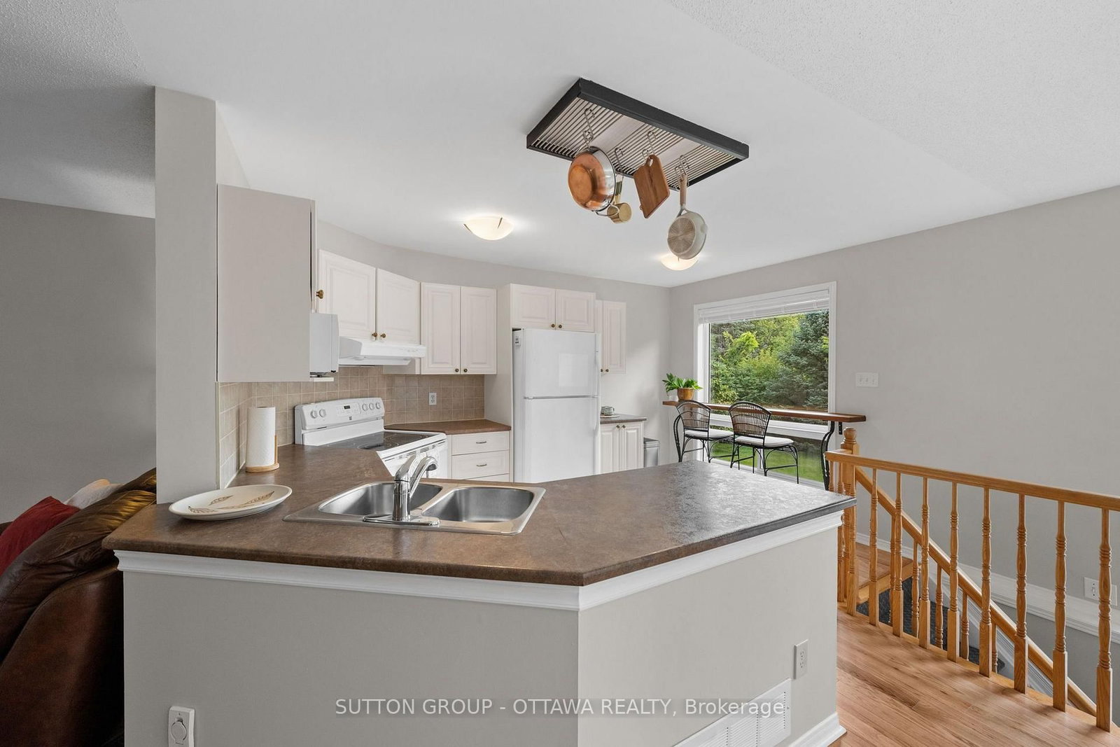 52 Windcrest Court • Ottawa, ON photo 9
