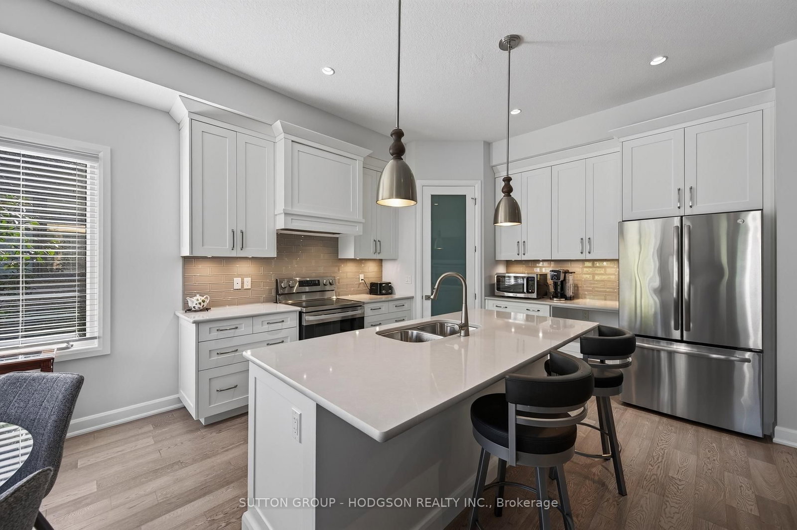 1593 Ed Ervasti Crescent • London South, ON photo 11