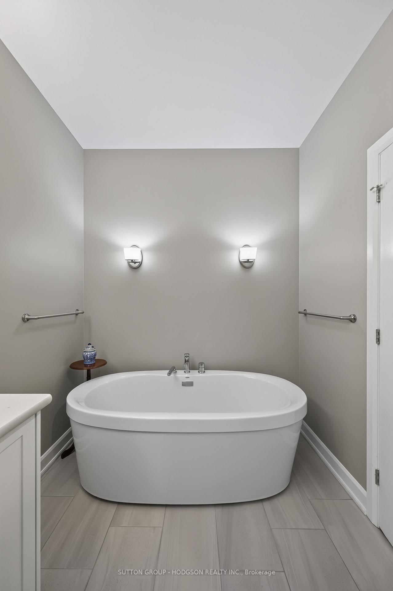 1593 Ed Ervasti Crescent • London South, ON photo 21