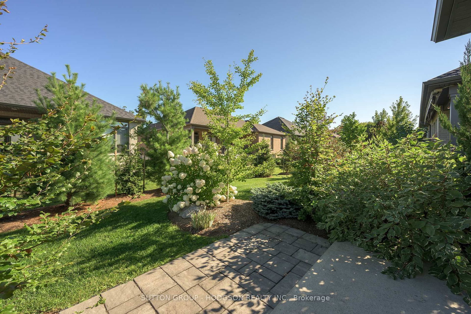 1593 Ed Ervasti Crescent • London South, ON photo 31