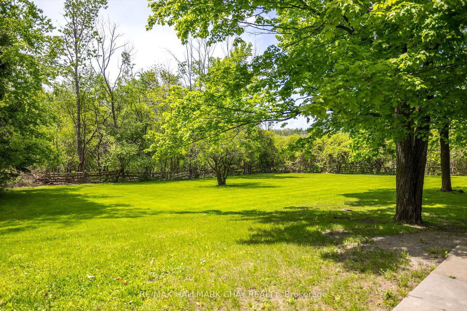 1009 FAIRBAIRN Street • Peterborough, ON photo 43