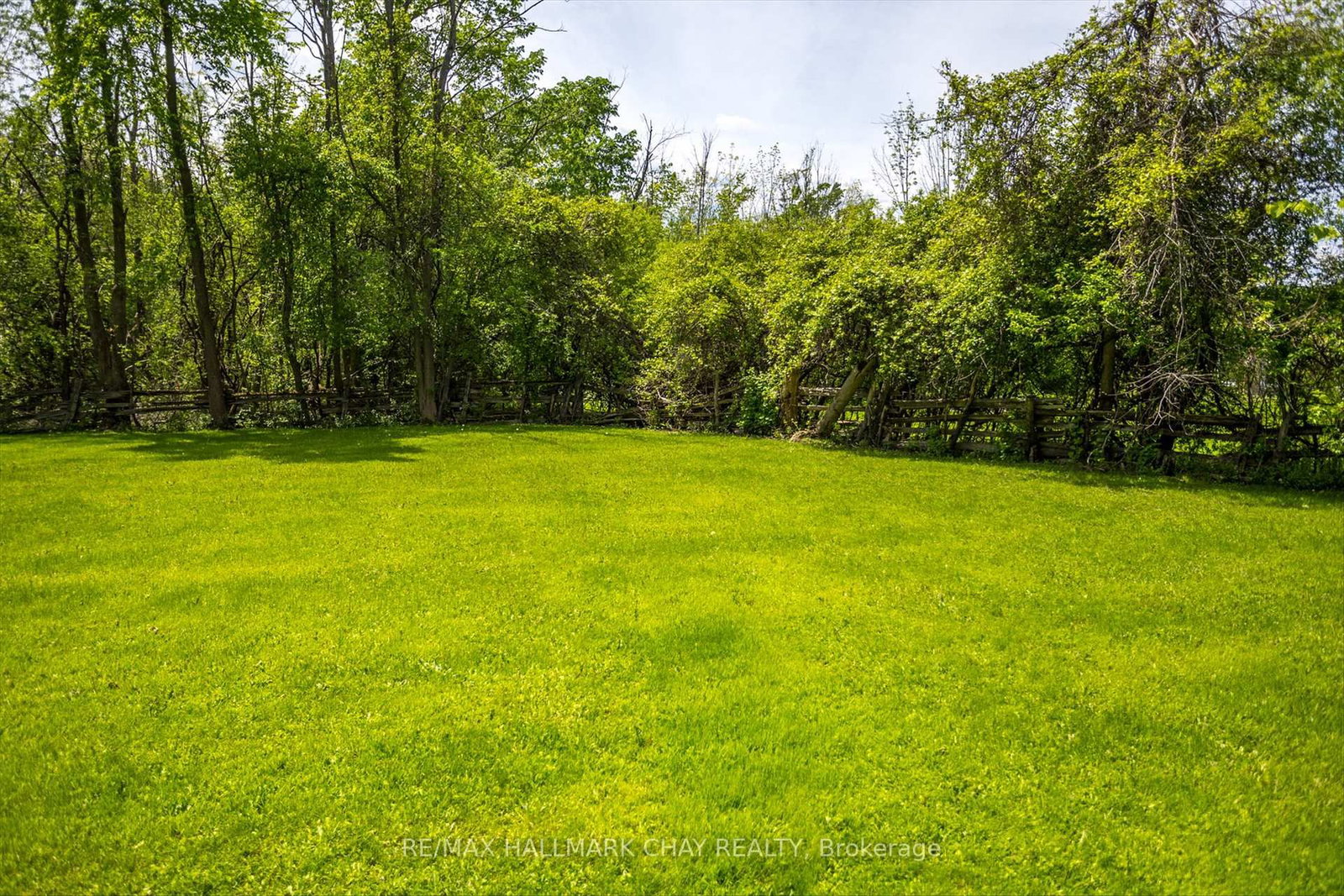 1009 FAIRBAIRN Street • Peterborough, ON photo 44