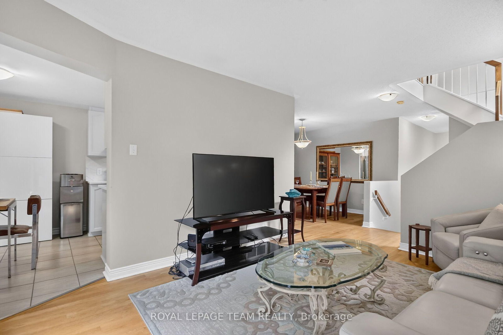 72 Sheppard's Glen Avenue • Ottawa, ON photo 13