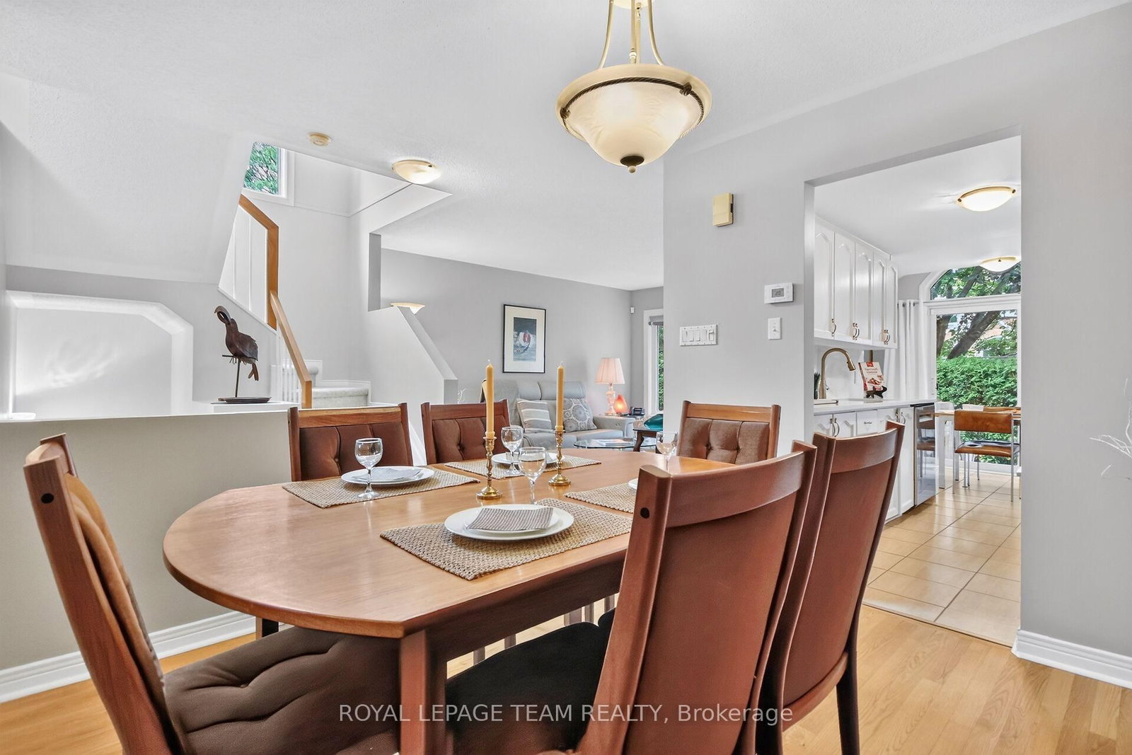 72 Sheppard's Glen Avenue • Ottawa, ON photo 15