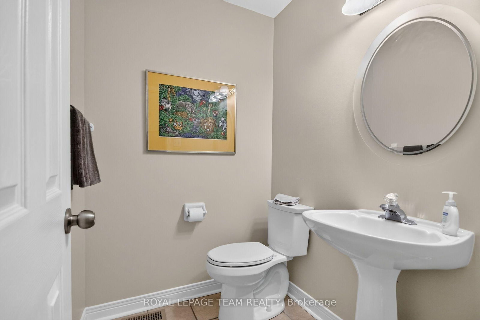 72 Sheppard's Glen Avenue • Ottawa, ON photo 22