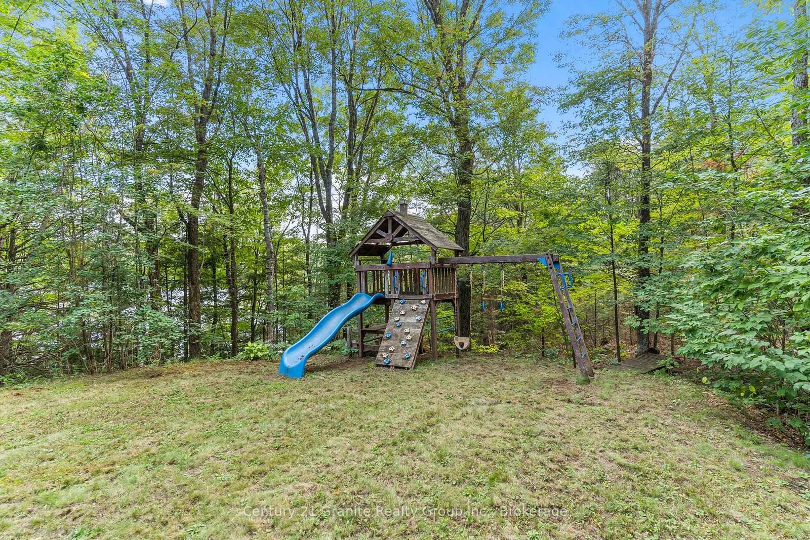 1140 Ashmont Lane • Dysart et al, ON photo 30