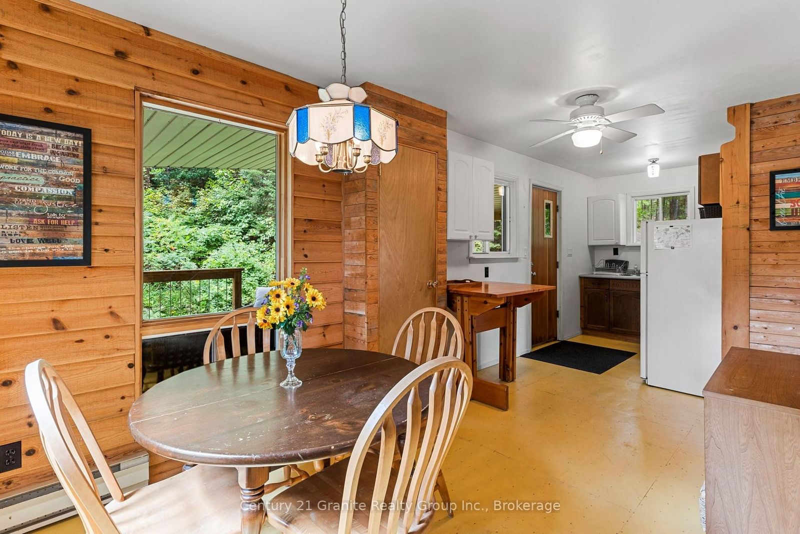 1140 Ashmont Lane • Dysart et al, ON photo 9