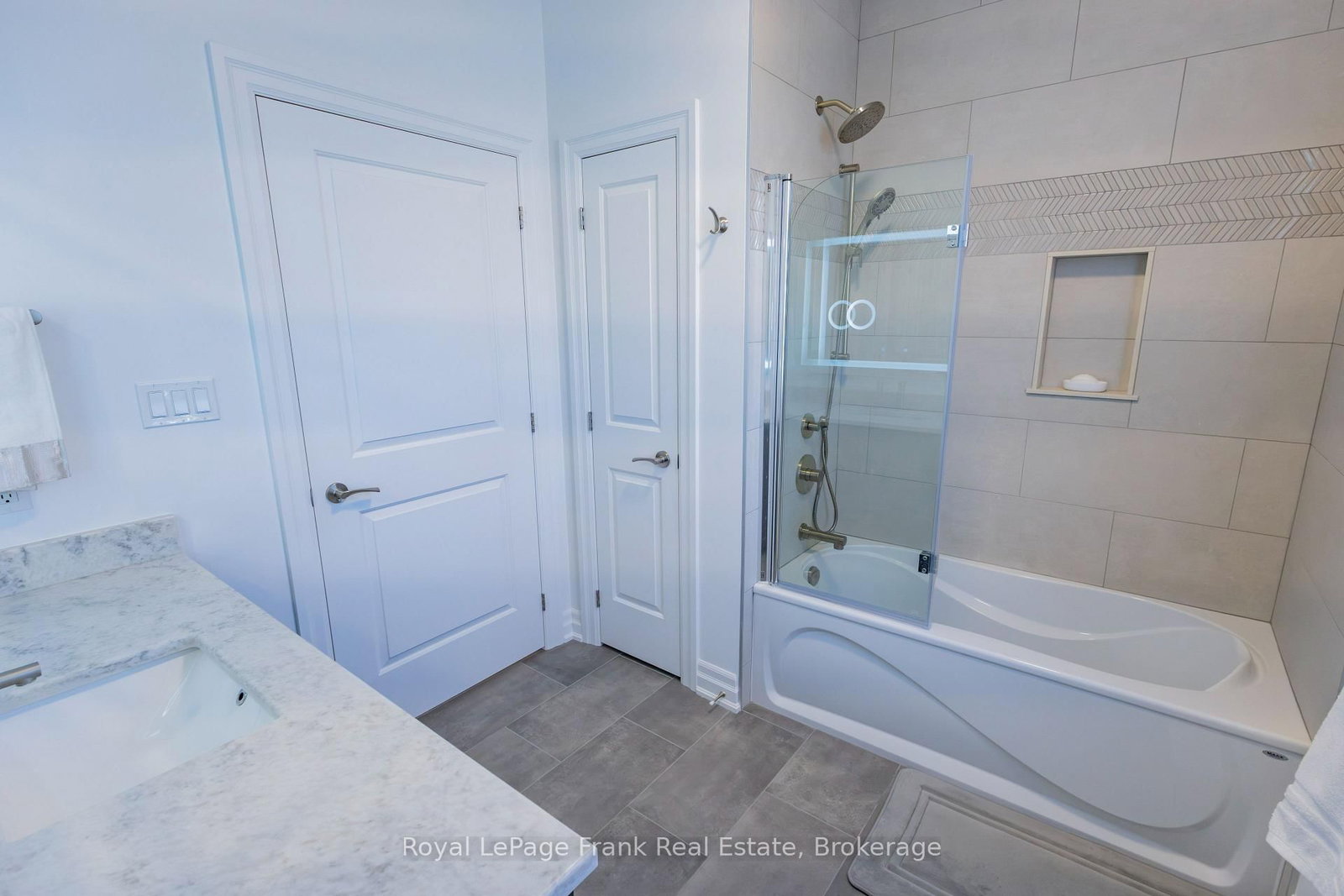 43 Lakeview Crescent • Kawartha Lakes, ON photo 27