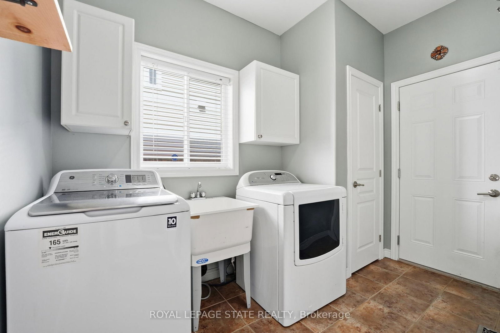 4896 Alexandra Avenue • Lincoln, ON photo 17