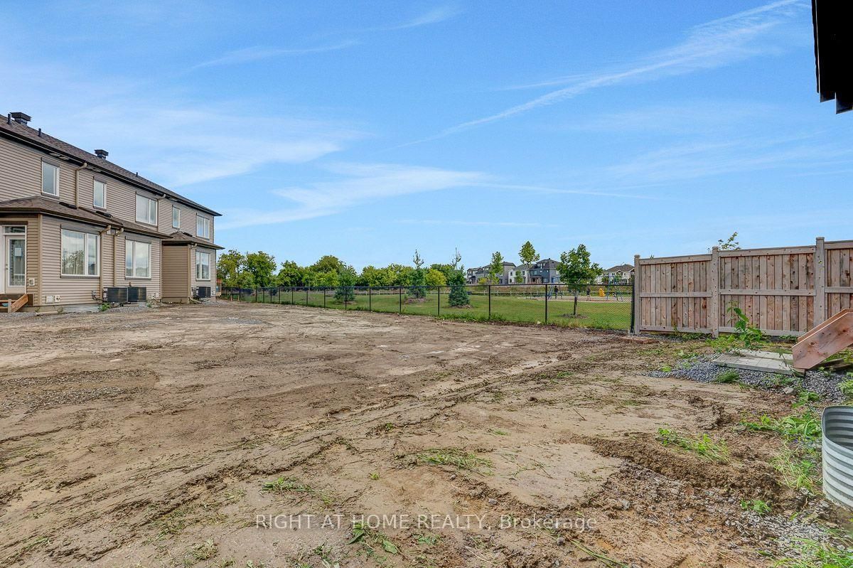 218 Conservancy Drive • Ottawa, ON photo 45
