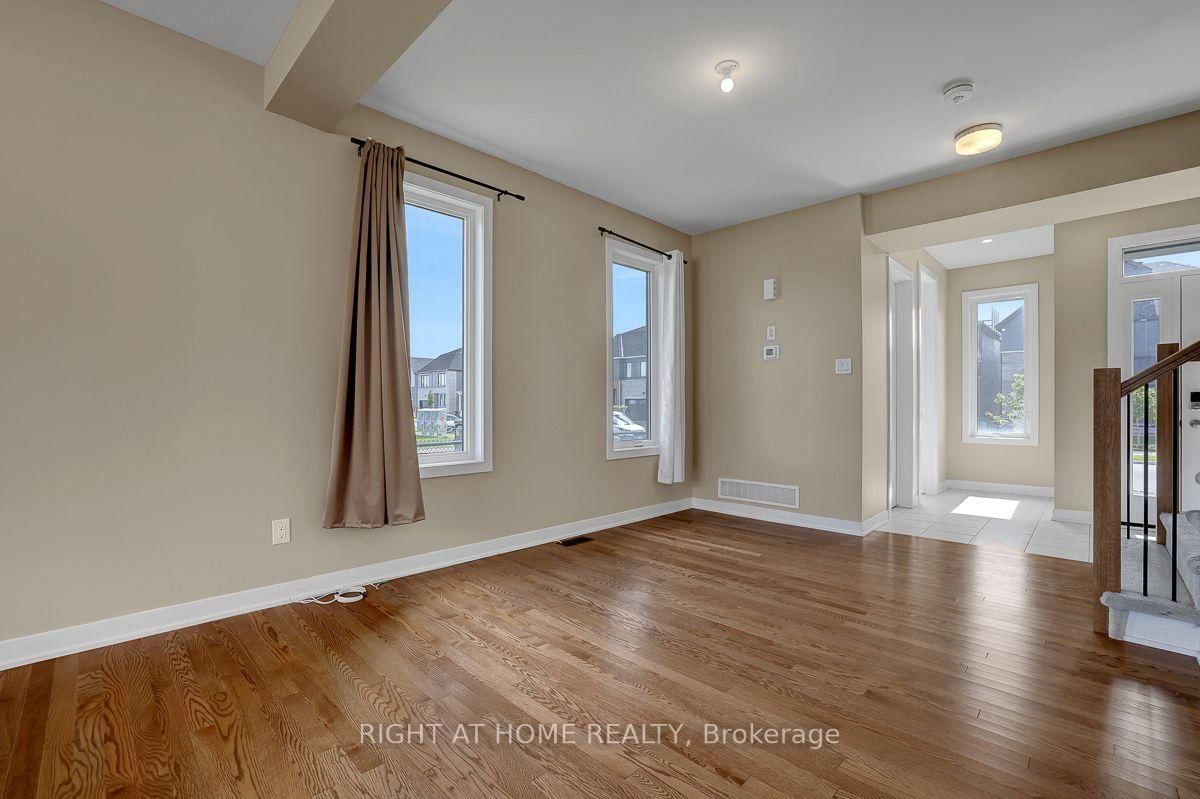 218 Conservancy Drive • Ottawa, ON photo 5