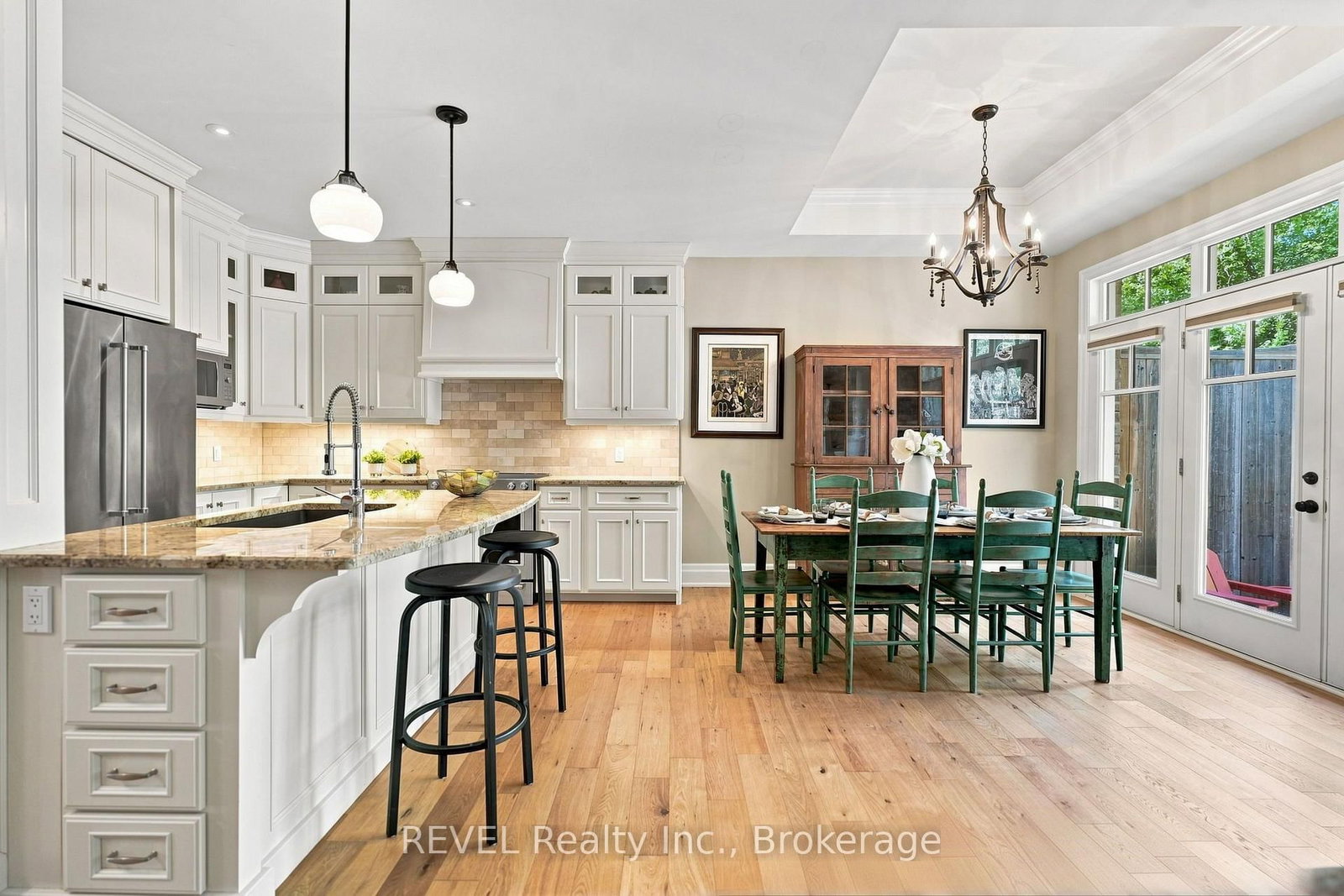 10 Evergreen Lane • Niagara-on-the-Lake, ON photo 12