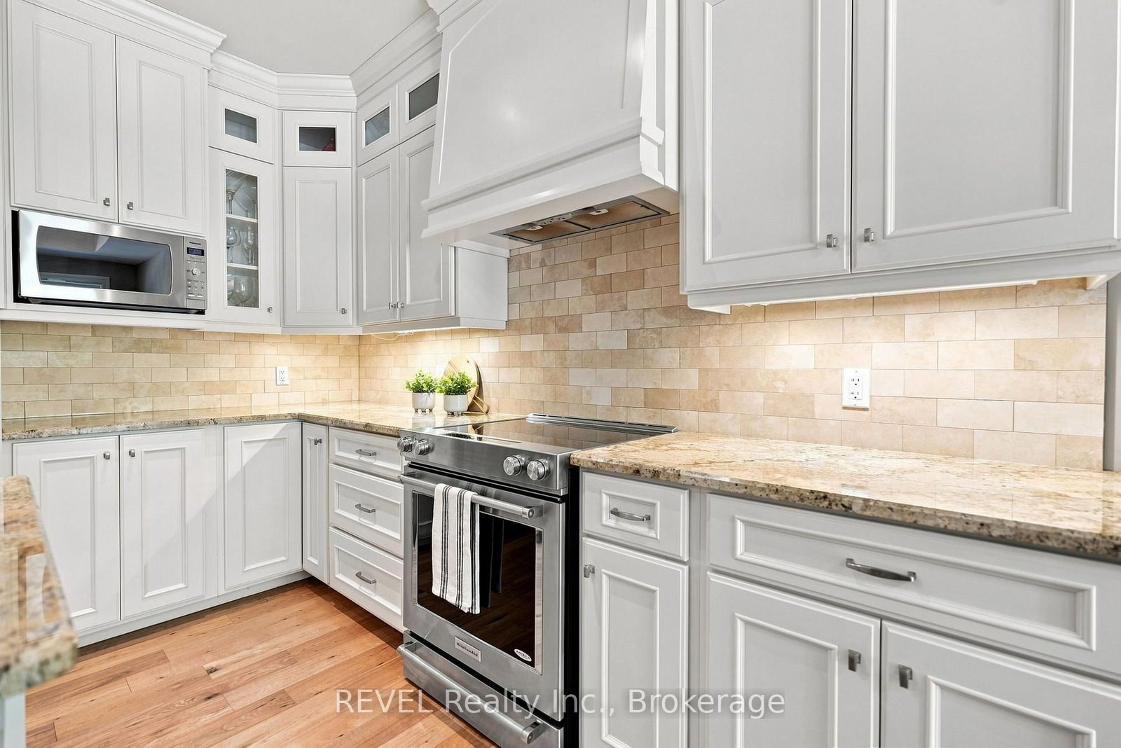 10 Evergreen Lane • Niagara-on-the-Lake, ON photo 15
