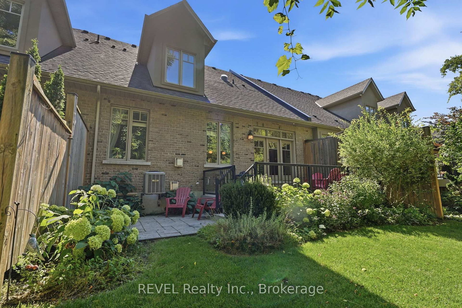 10 Evergreen Lane • Niagara-on-the-Lake, ON photo 46