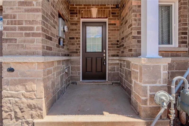 91 Pinot Crescent