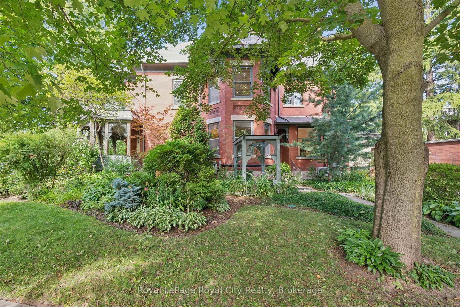 80 London Road W • Guelph, ON photo 3