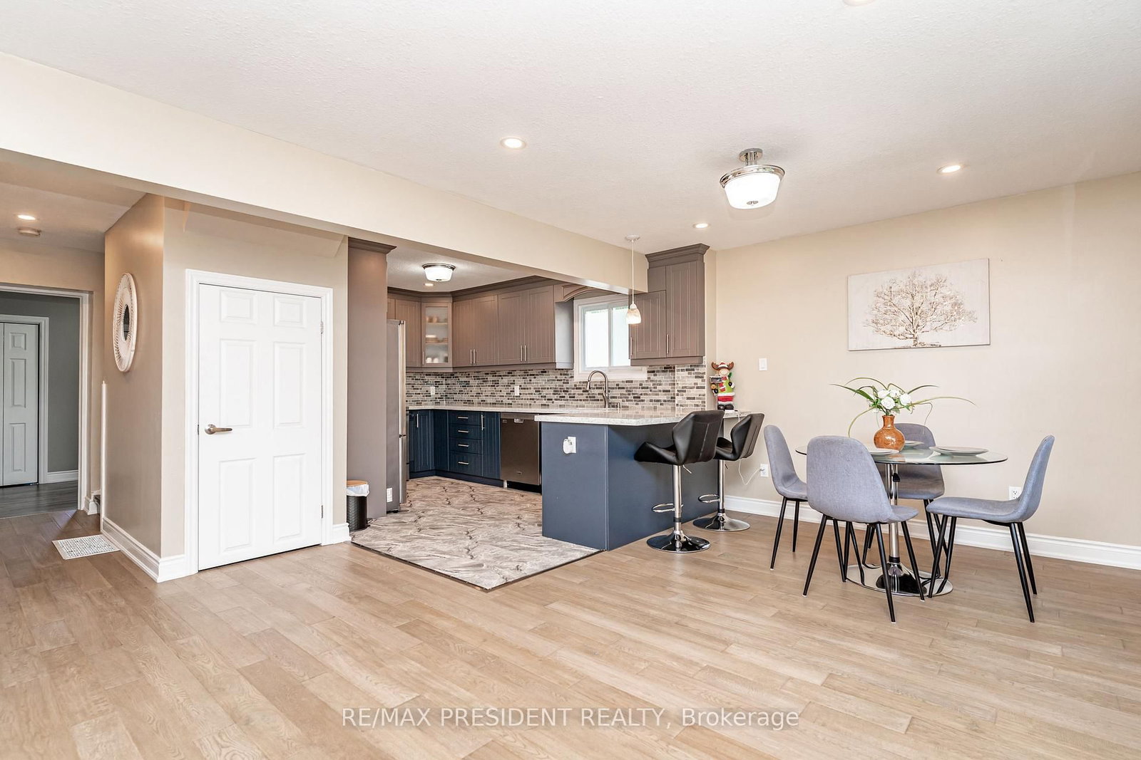 13 Lewis Street • Hamilton, ON photo 10
