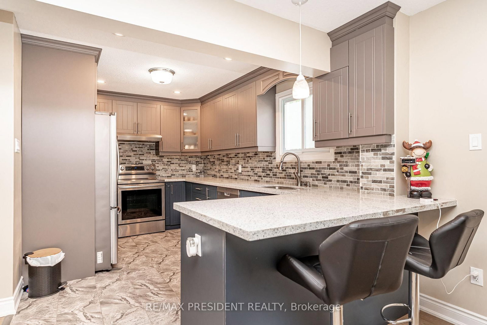 13 Lewis Street • Hamilton, ON photo 13