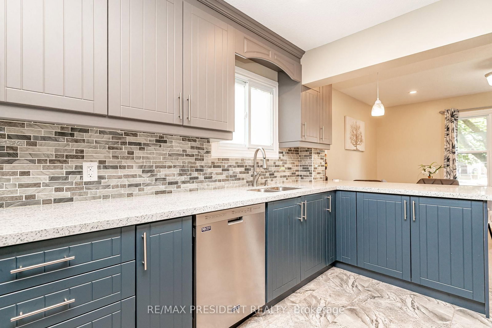 13 Lewis Street • Hamilton, ON photo 16
