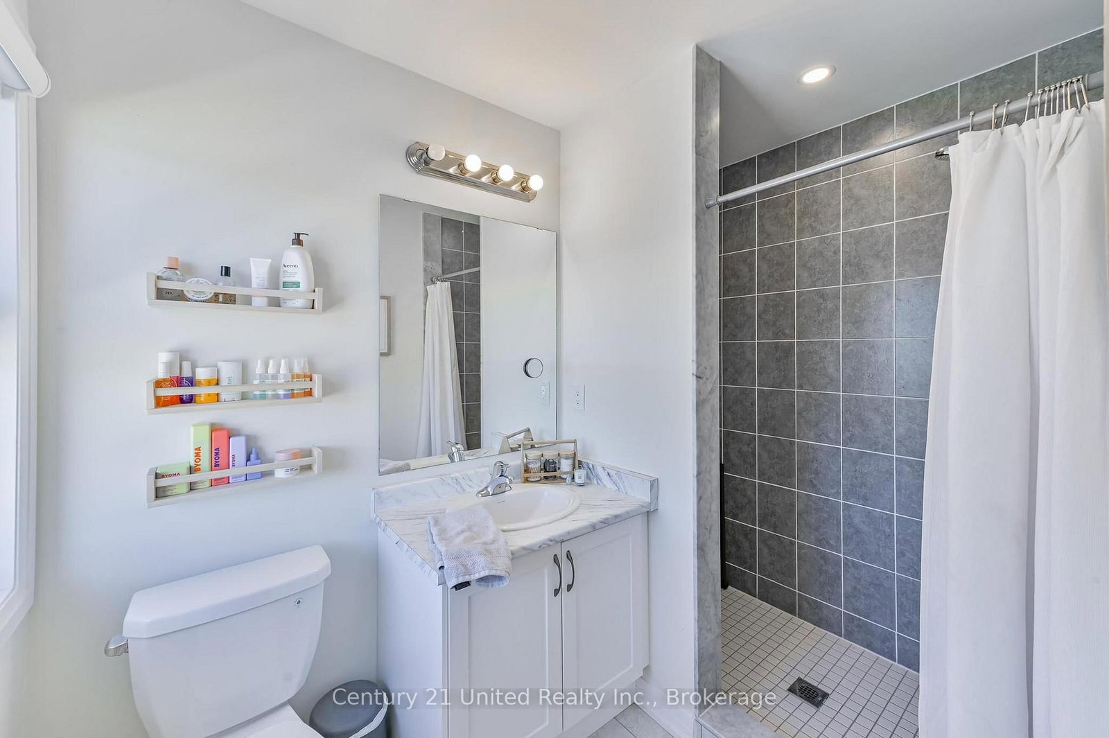 217 Flavelle Way • Peterborough, ON photo 28