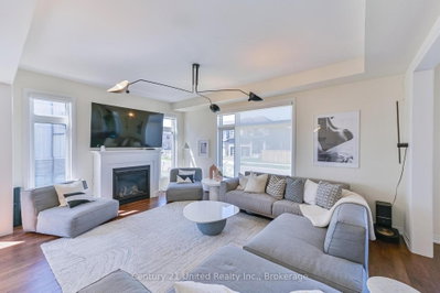 217 Flavelle Way • Peterborough, ON photo 4