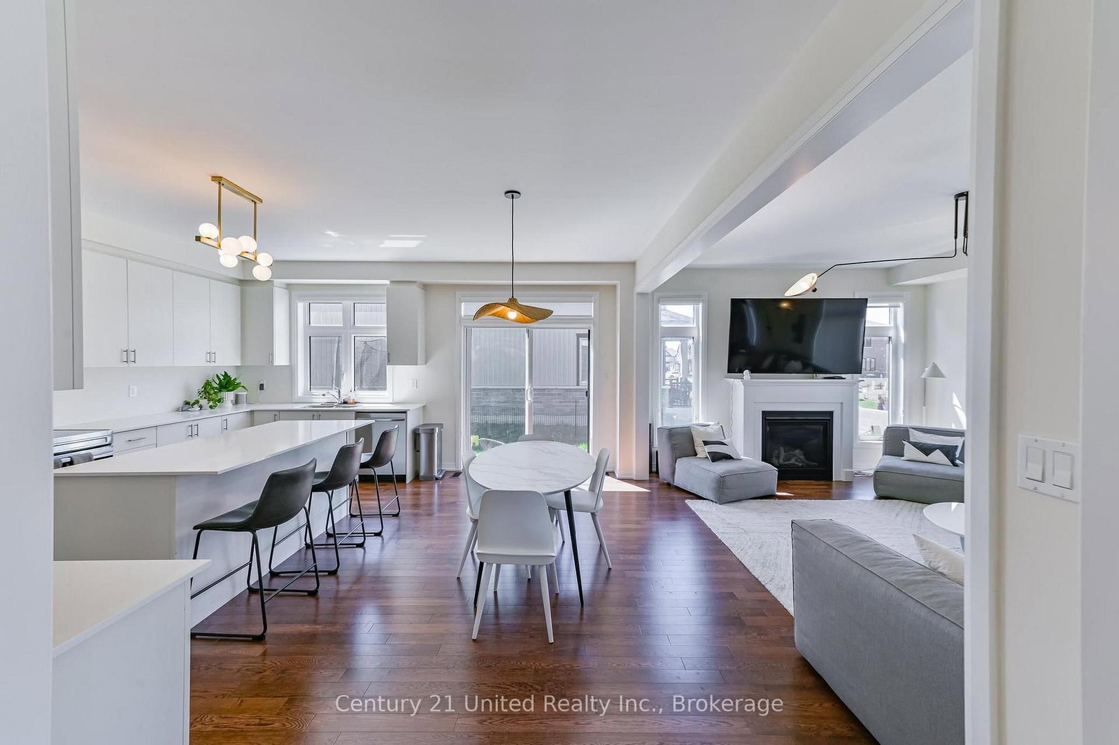 217 Flavelle Way • Peterborough, ON photo 8