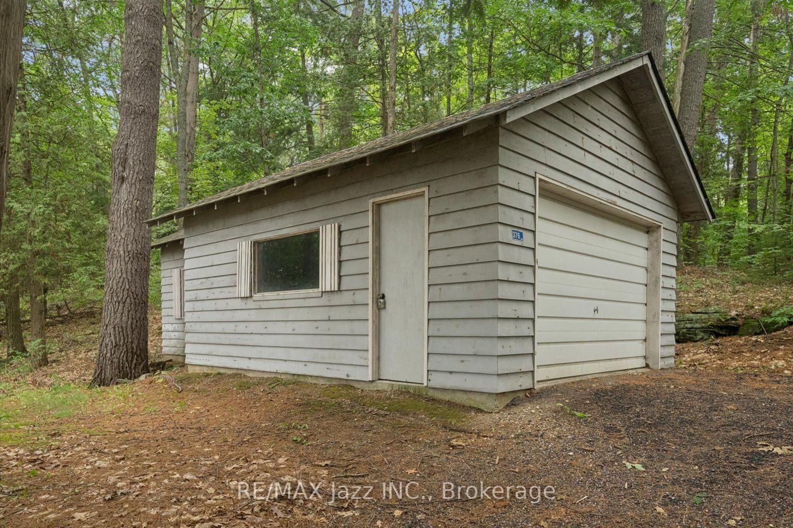 1022 Two Dogs Lane • Algonquin Highlands, ON photo 37