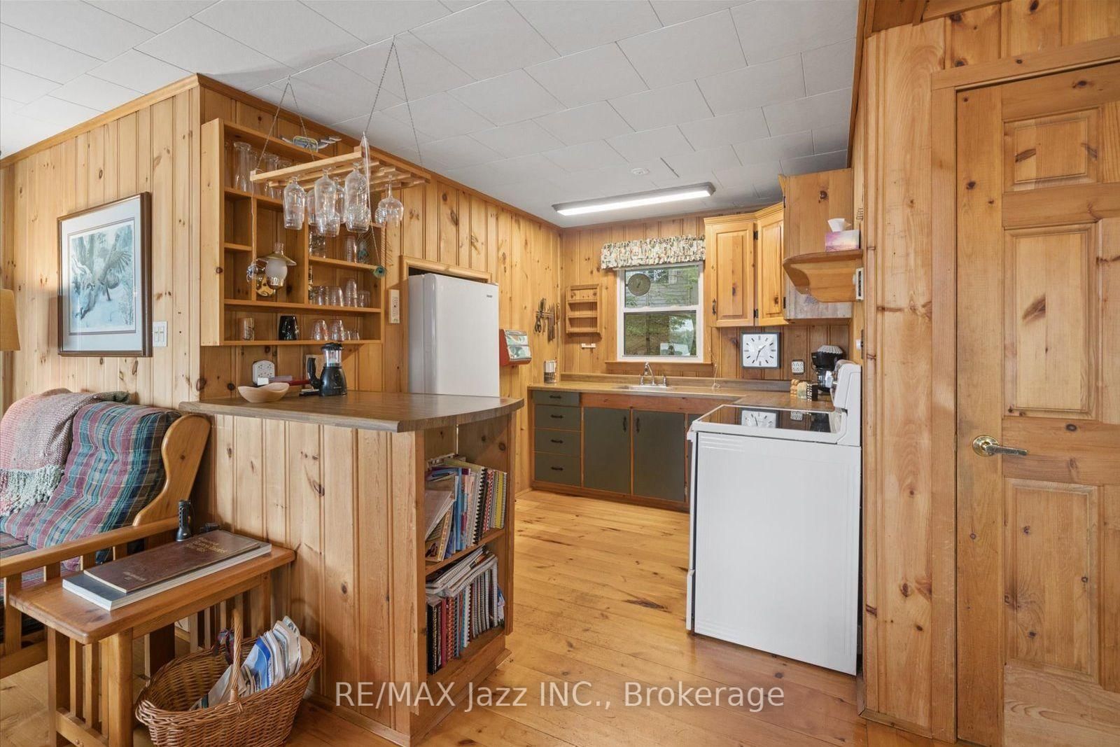 1022 Two Dogs Lane • Algonquin Highlands, ON photo 9