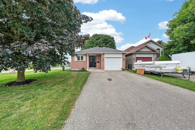 67 Beckett Boulevard • Tillsonburg, ON photo 2