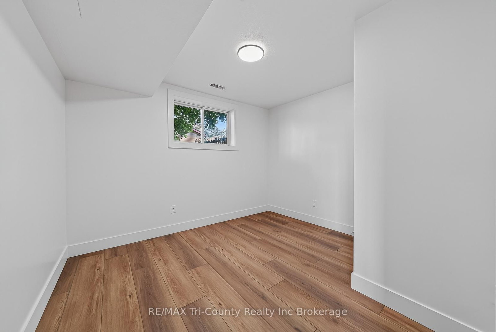67 Beckett Boulevard • Tillsonburg, ON photo 33