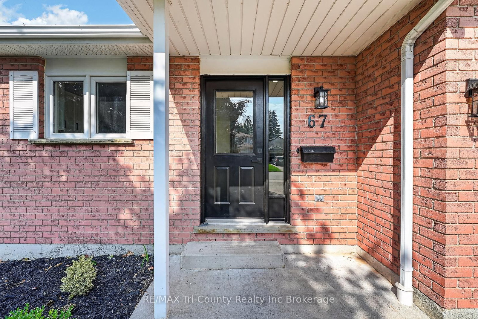 67 Beckett Boulevard • Tillsonburg, ON photo 38