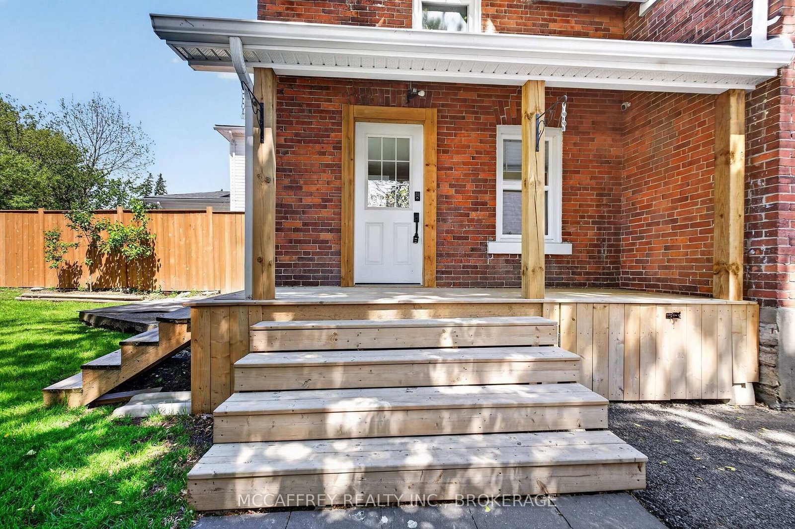 55 Bridge Street W • Greater Napanee, ON photo 34