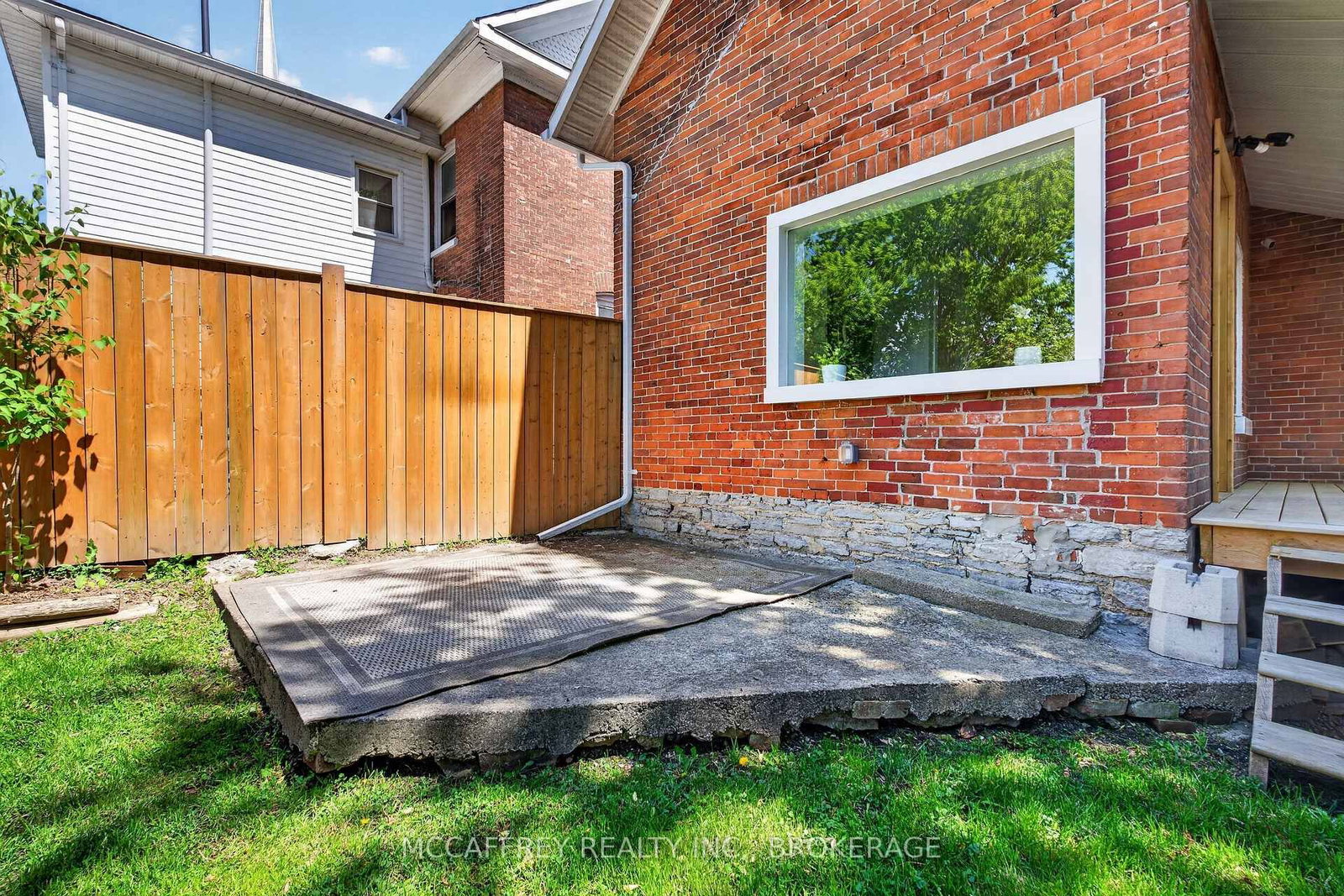 55 Bridge Street W • Greater Napanee, ON photo 38