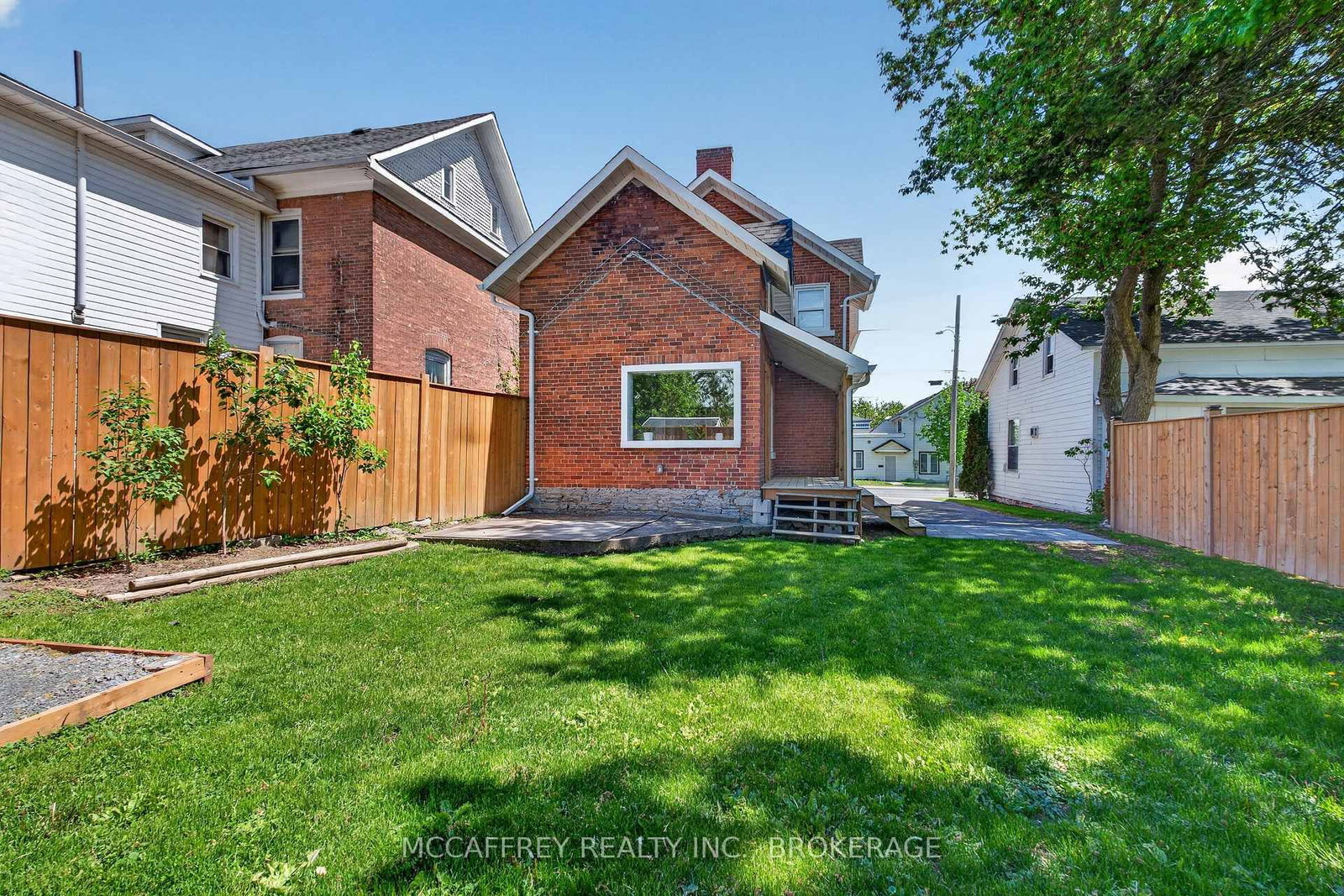 55 Bridge Street W • Greater Napanee, ON photo 39