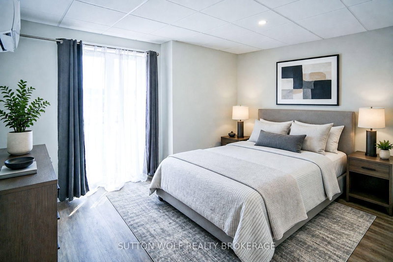 301 - 19 Centre Street W