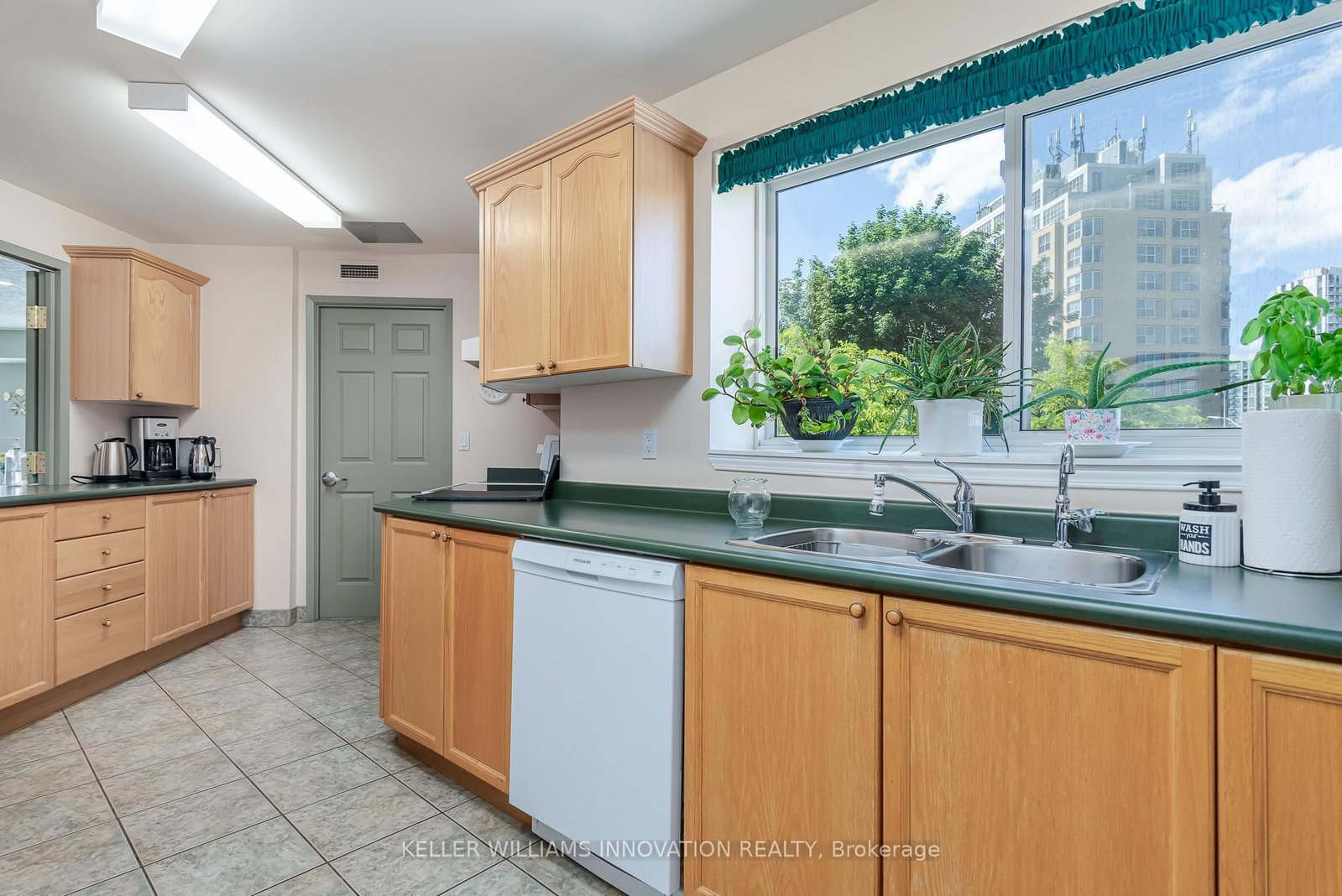 20 ST GEORGE Street • #508 • Kitchener, ON photo 32