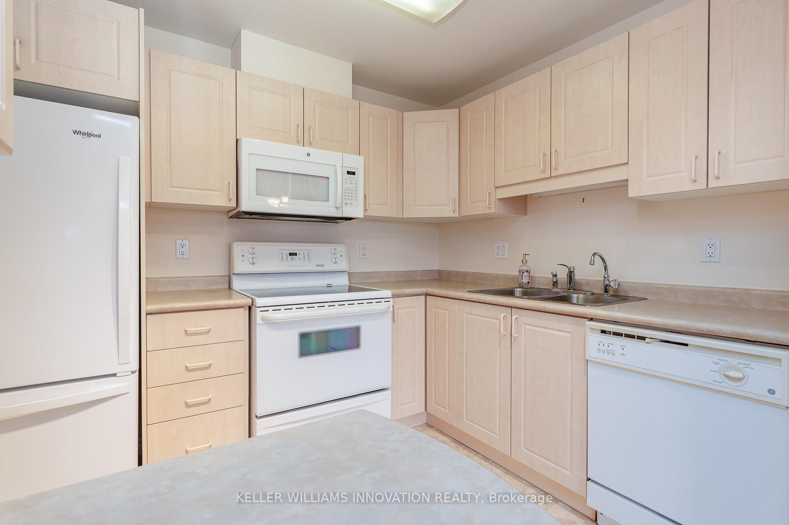 20 ST GEORGE Street • #508 • Kitchener, ON photo 4