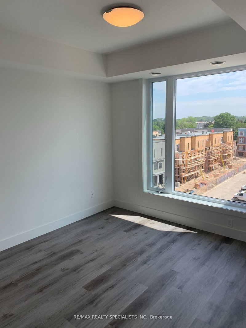 611 - 103 Roger Street