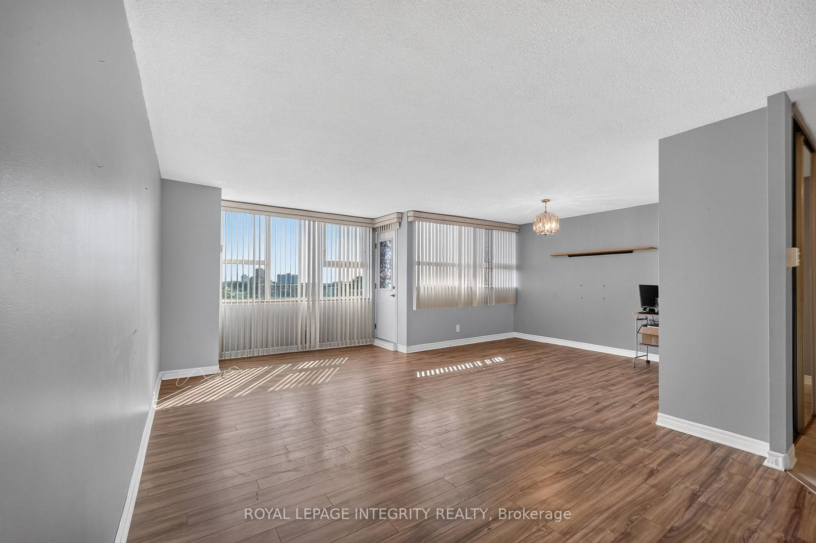 555 Brittany Drive • #PH8 • Ottawa, ON photo 13